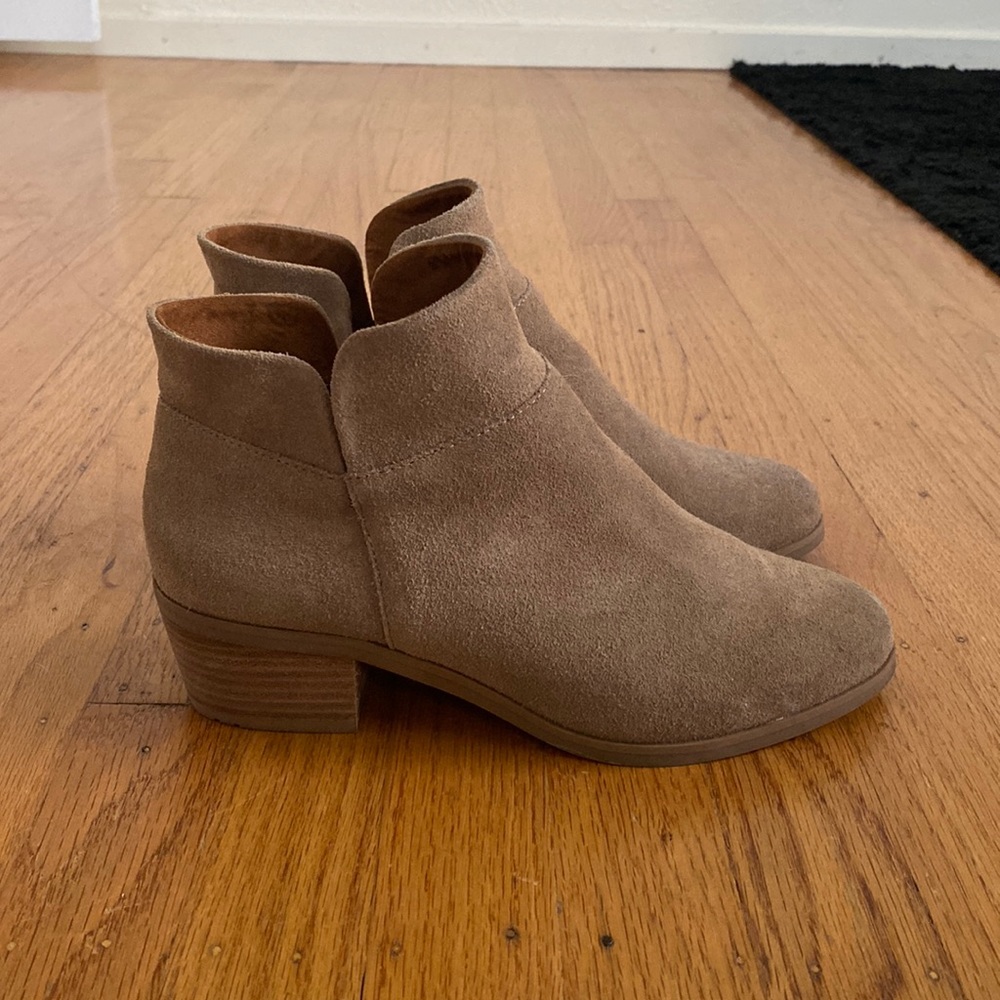 Crown Vintage Booties
